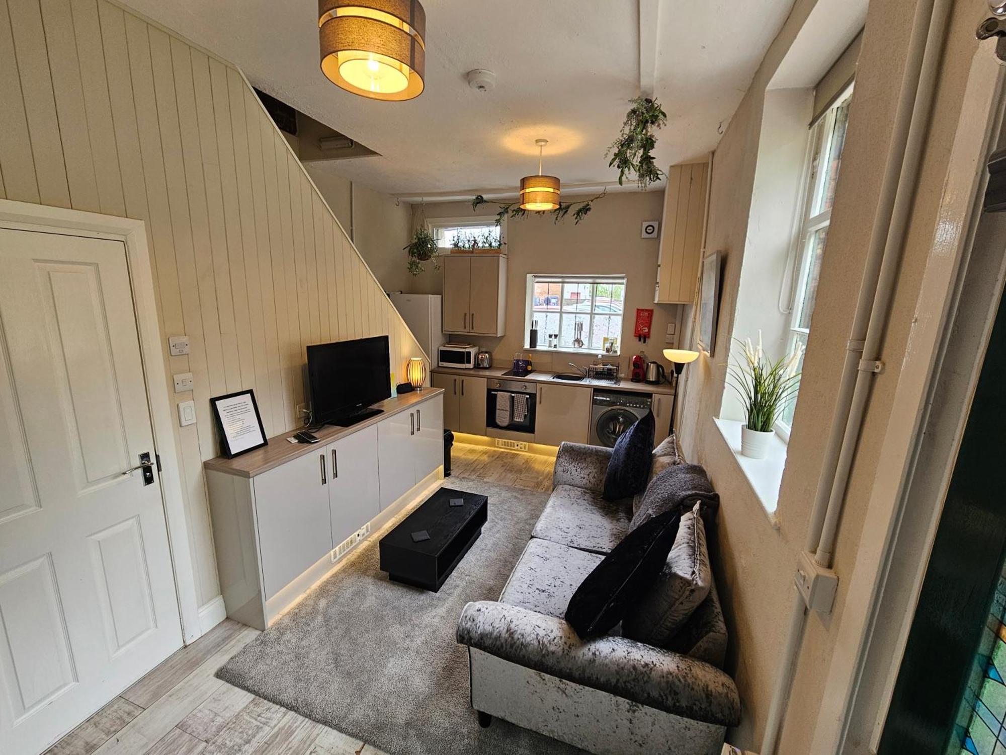 Carlisle Central, Cute Studio Appt, The Cupboard Exterior foto